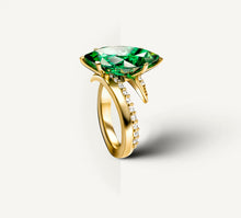 Load image into Gallery viewer, Marquise Ring&lt;br&gt;Emerald Stone / 18K Gold
