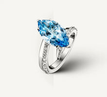 Load image into Gallery viewer, Marquise Ring&lt;br&gt;London Blue Topaz / Sterling Silver
